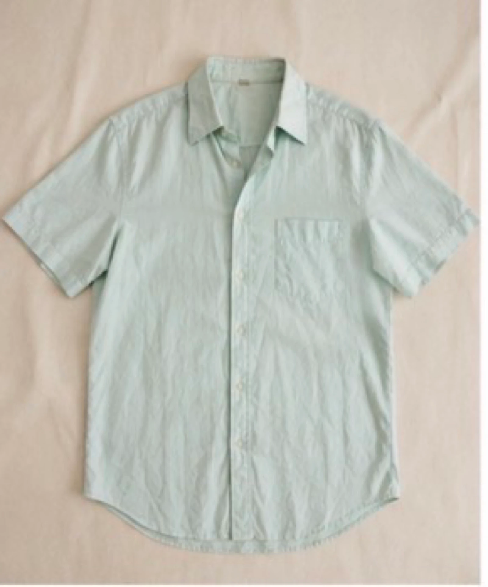 Light green short-sleeved shirt size 41/42 classic cut with chest pocket – photo 2
